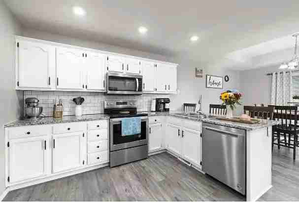 502 N Century Pl - Photo 5 of 8