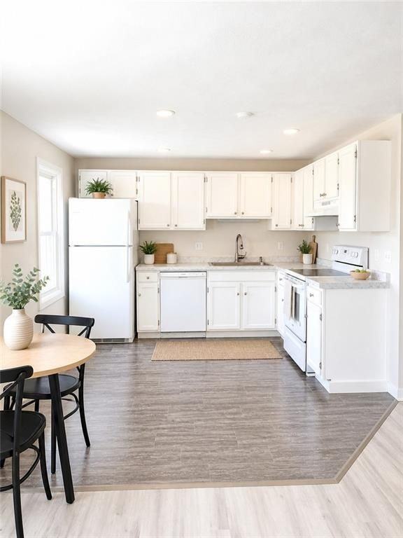 60 Washington St ##3 - Photo 2 of 12