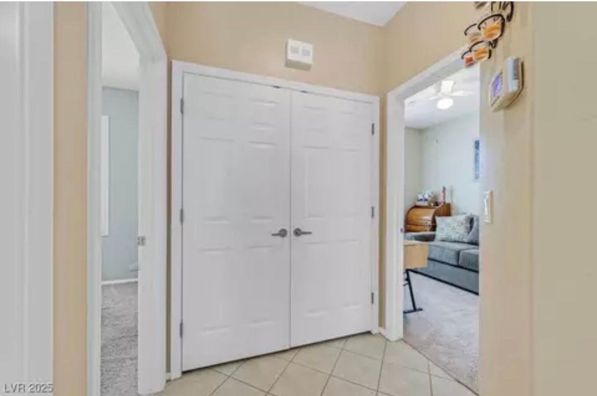 2516 Corvus St - Photo 3 of 6