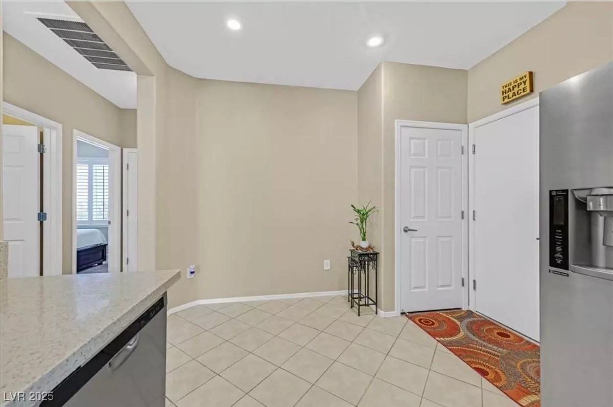2516 Corvus St - Photo 6 of 6