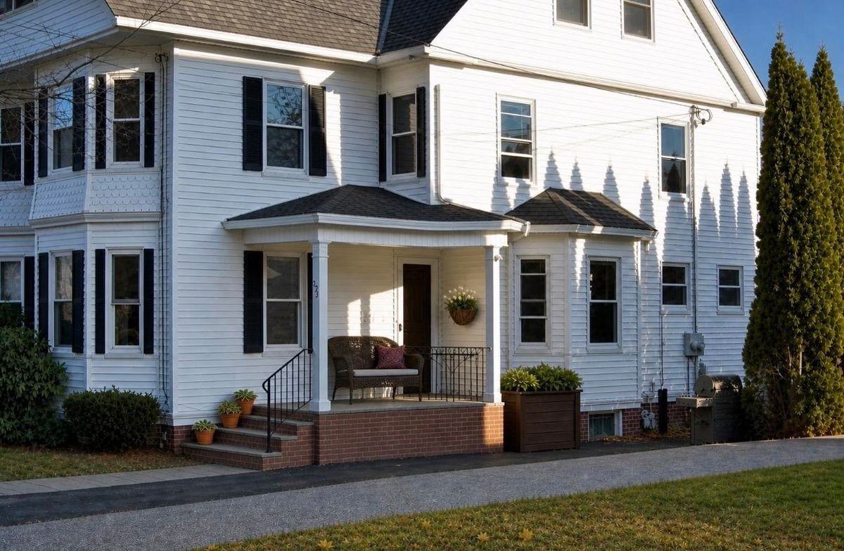 435 Broad St - Photo 2 of 13