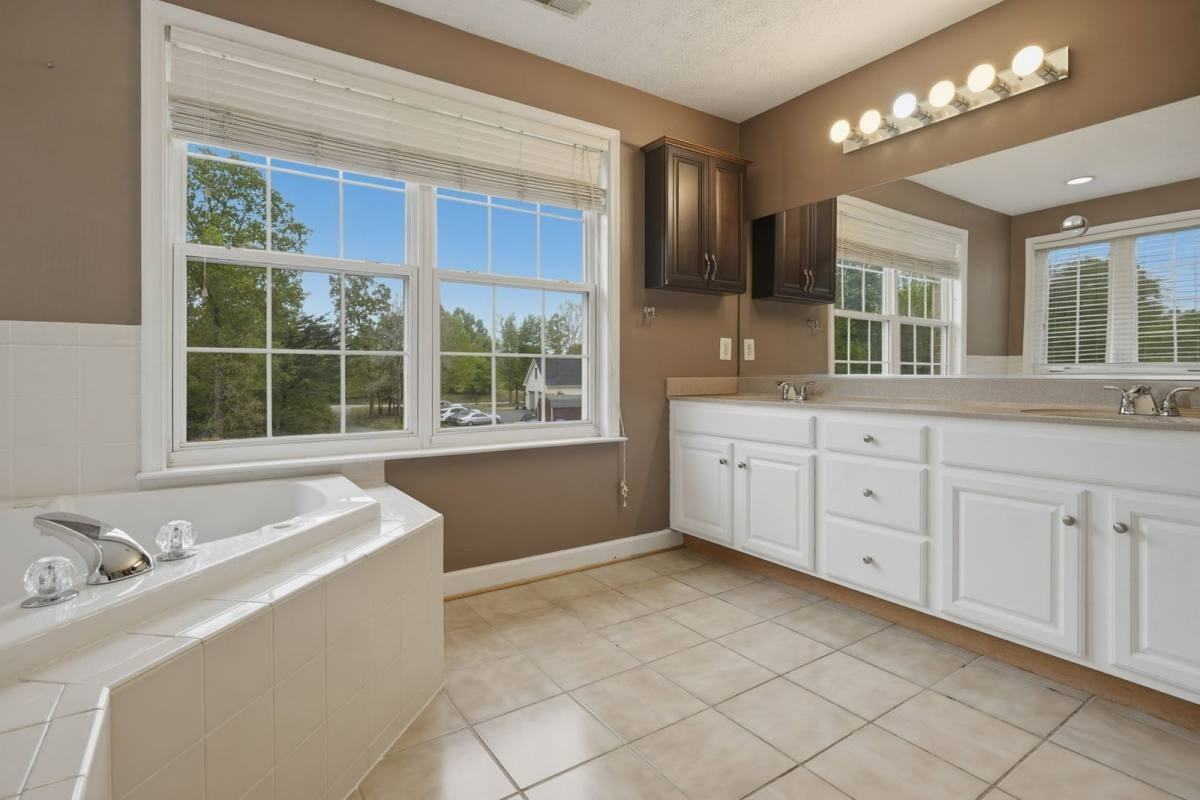 6735 Pale Morning Ct - Photo 7 of 8