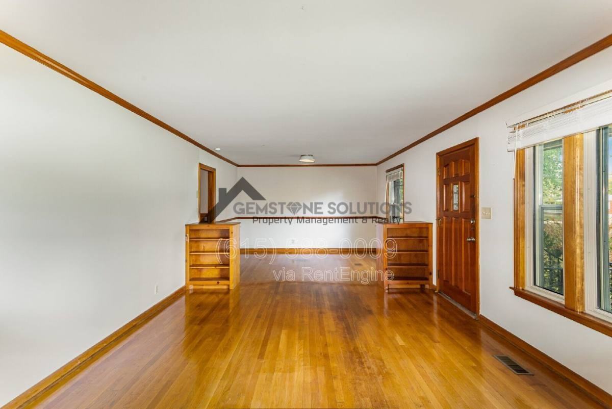 2610 Carter Ave #B - Photo 4 of 10