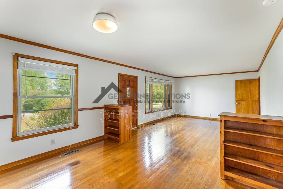 2610 Carter Ave #B - Photo 5 of 10