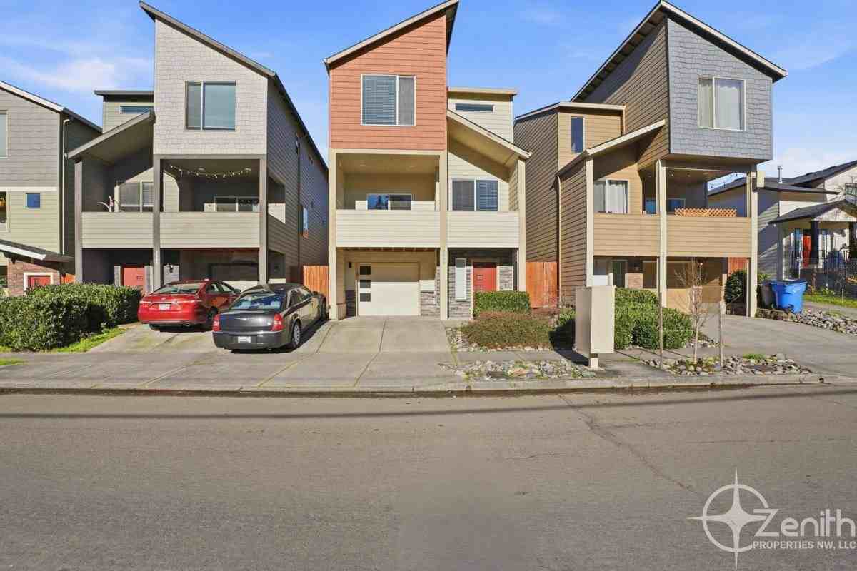3906 Nicholson Rd - Photo 3 of 10