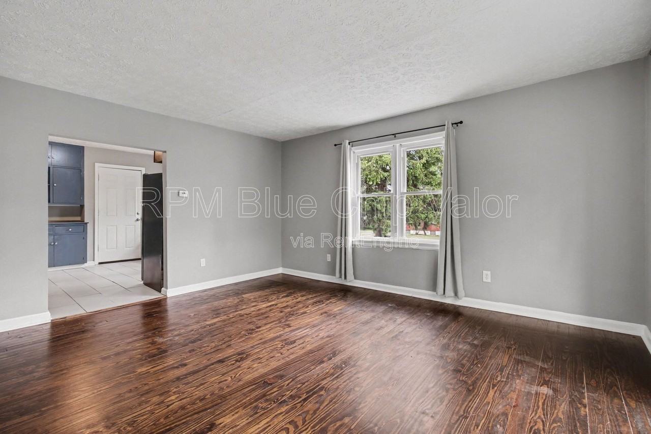 7670 Pippin Rd #1 - Photo 3 of 14