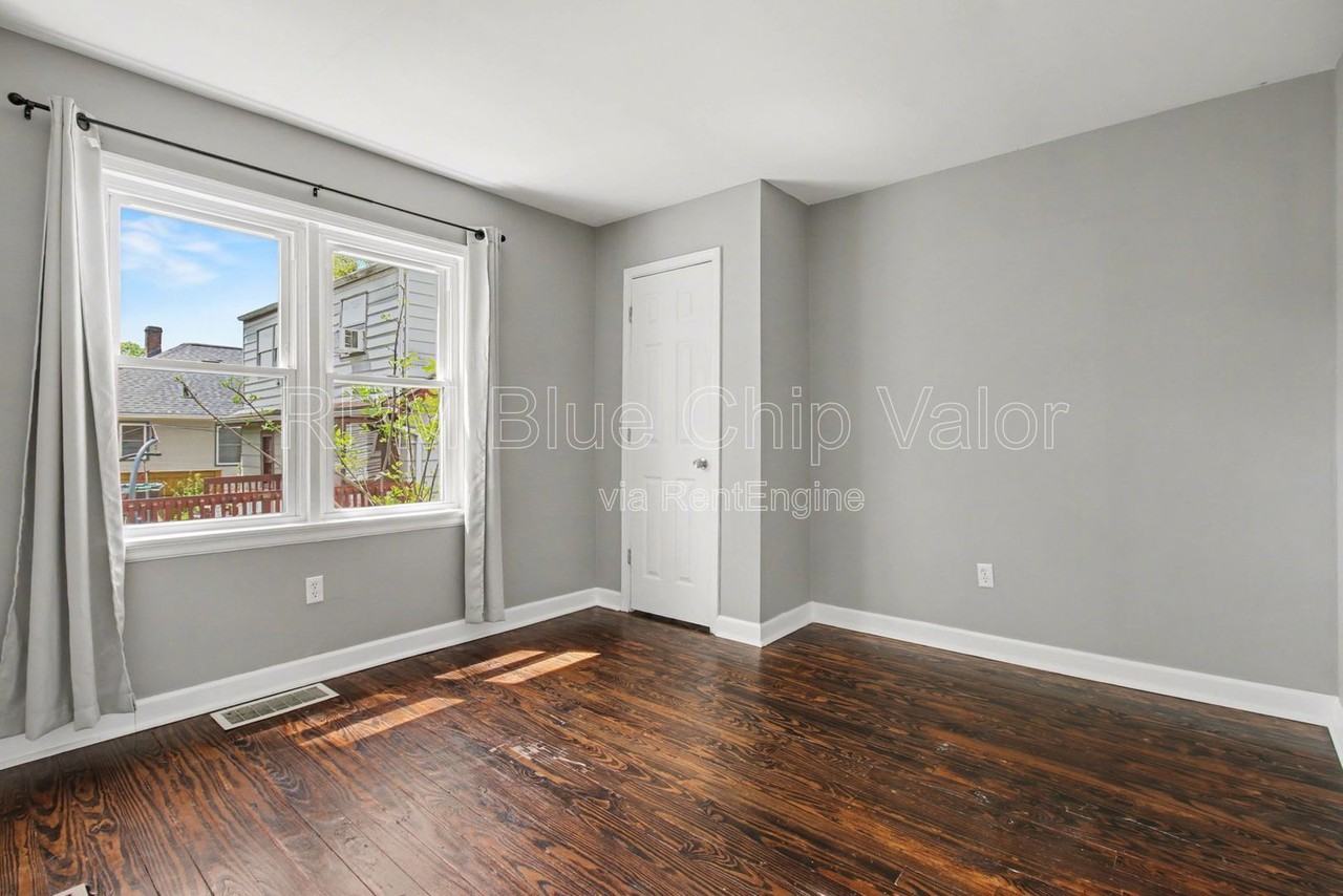 7670 Pippin Rd #1 - Photo 5 of 14