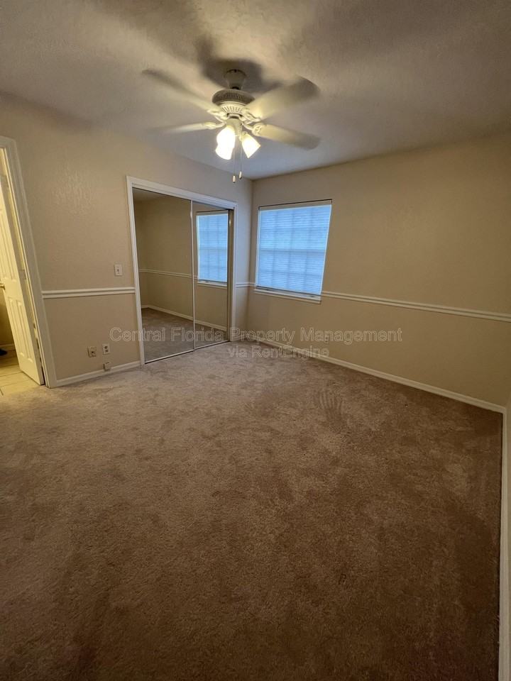954 Forest Ridge Ct #202 - Photo 5 of 20