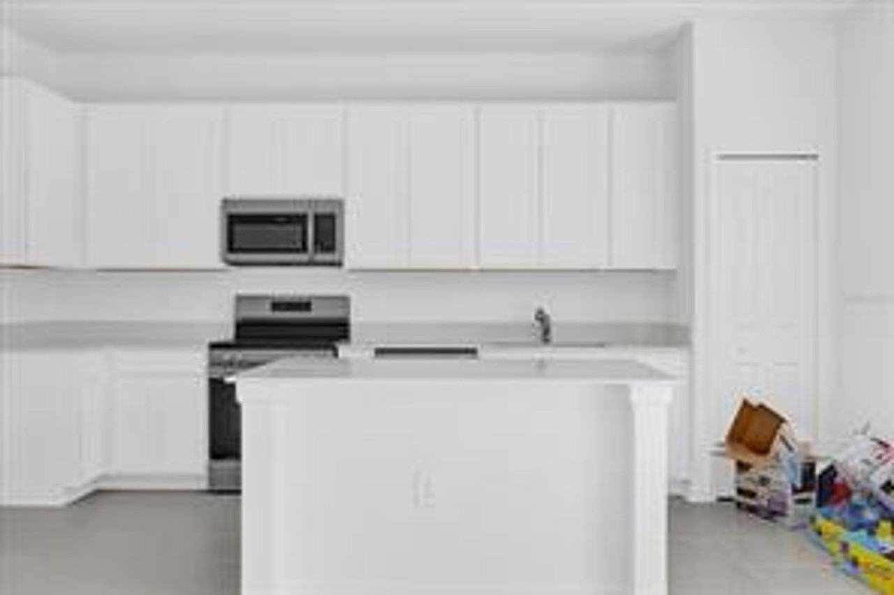 2963 Prosperity Way - Photo 6 of 29