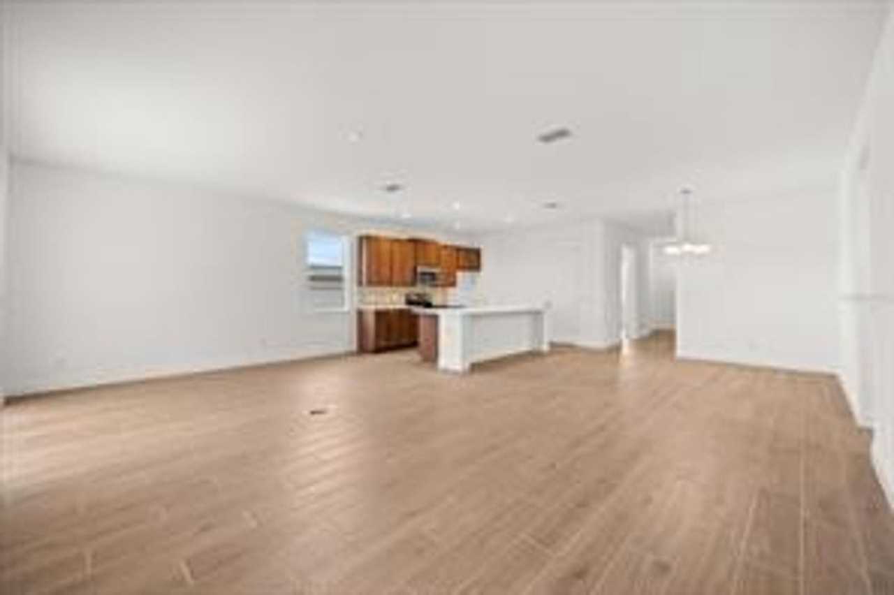 7731 Scicli Way - Photo 4 of 31