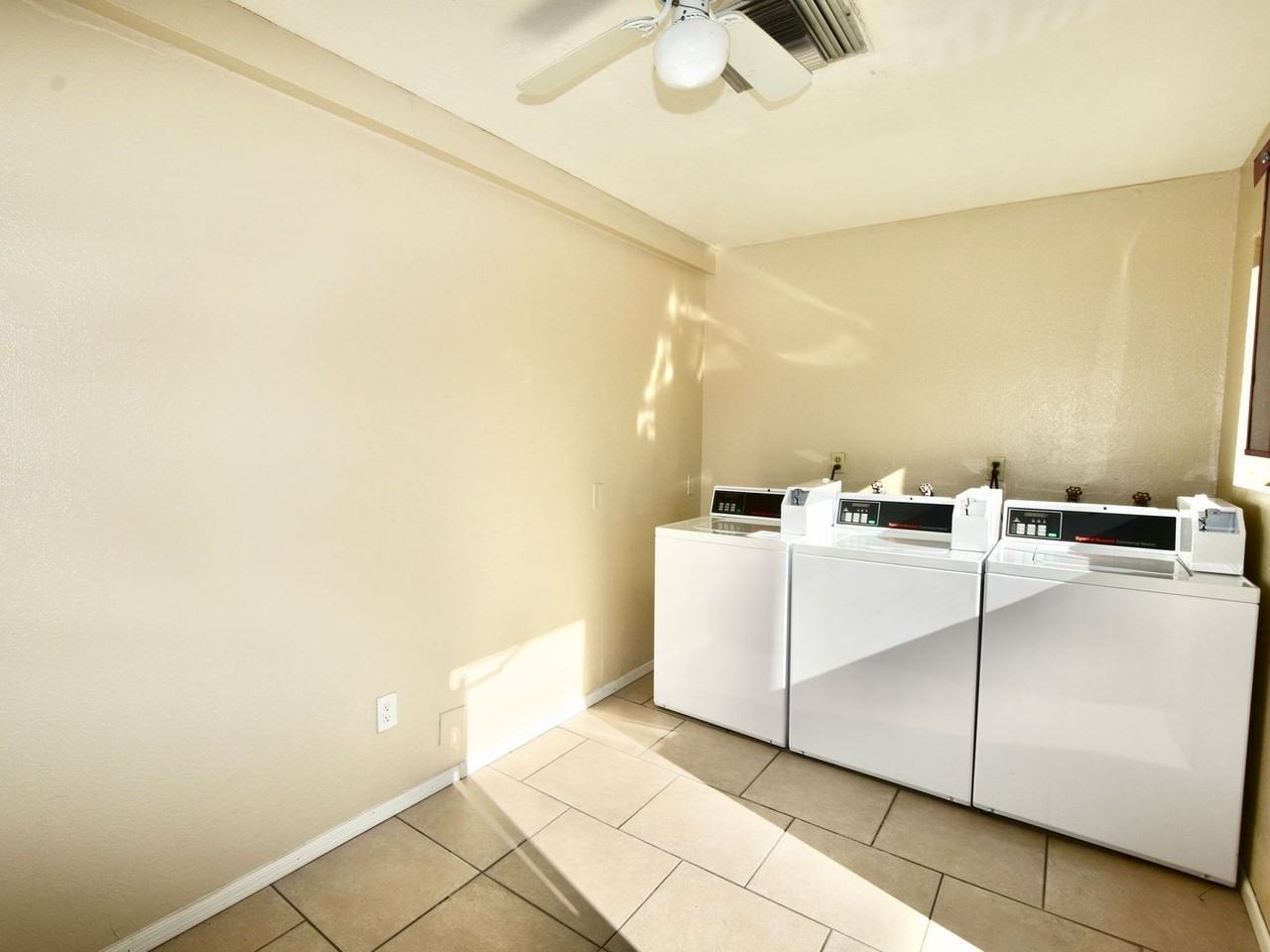402 E Limberlost Dr #108 - Photo 7 of 18