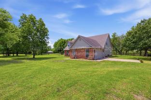 18520 S Yale Ave - Photo 1 of 1