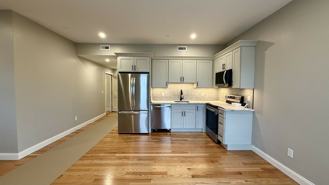 663 Columbia Rd #C - Photo 1 of 1