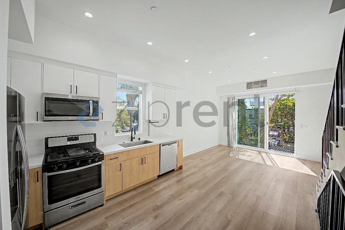 5230 1/2 Tilden Ave - Photo 5 of 16