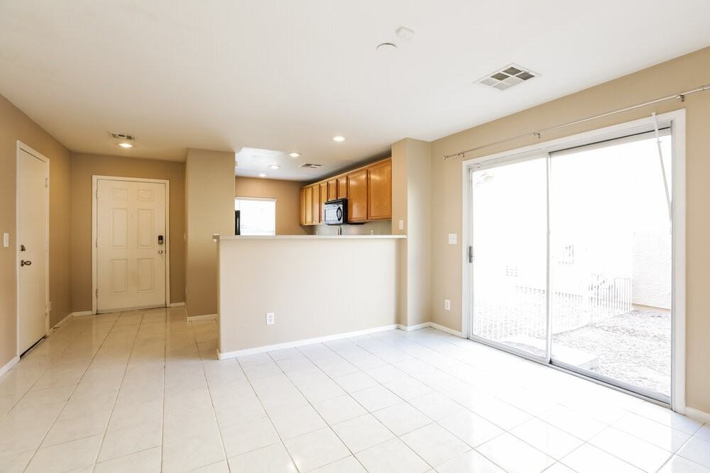 5982 Red Raspberry Ct - Photo 6 of 17