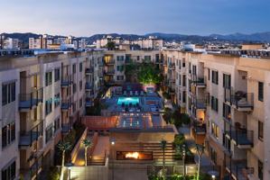 featured image of 5600 Wilshire Blvd