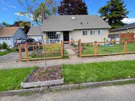 featured image of 11005 Ne Hancock St #NA