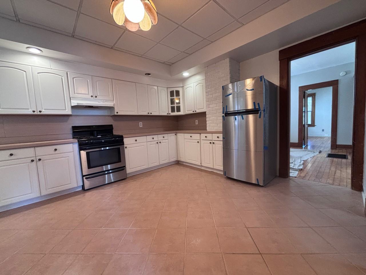 272 First Ave #1stFL - Photo 3 of 9