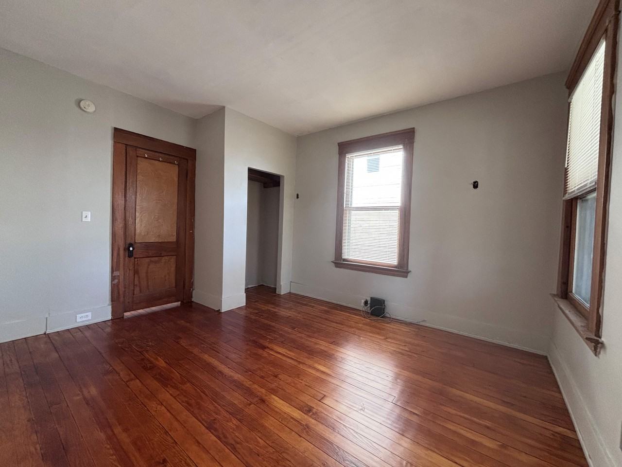 272 First Ave #1stFL - Photo 4 of 9