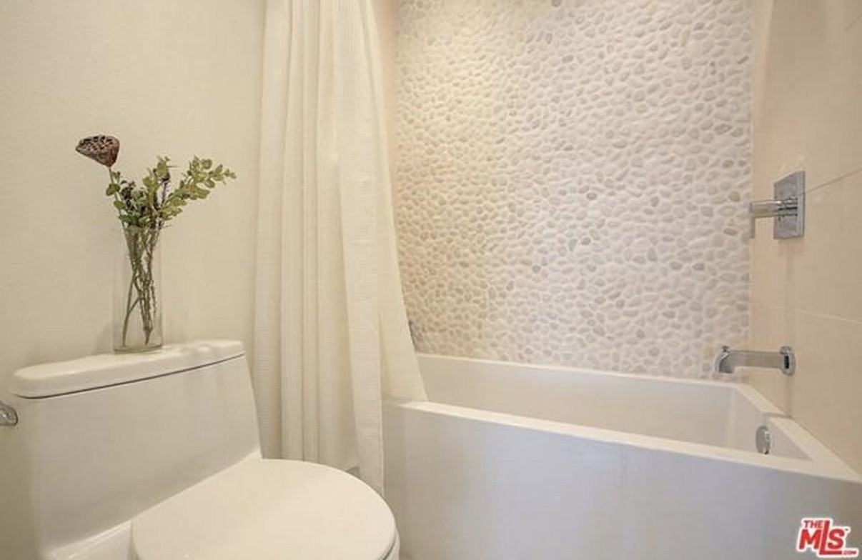 8145 Redlands St #106 - Photo 3 of 19