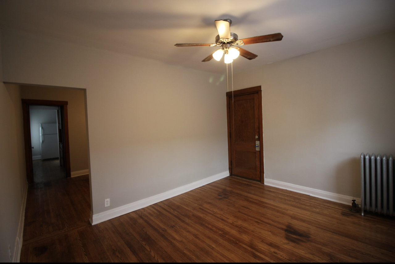 4409 N La Crosse Ave #1 - Photo 2 of 12