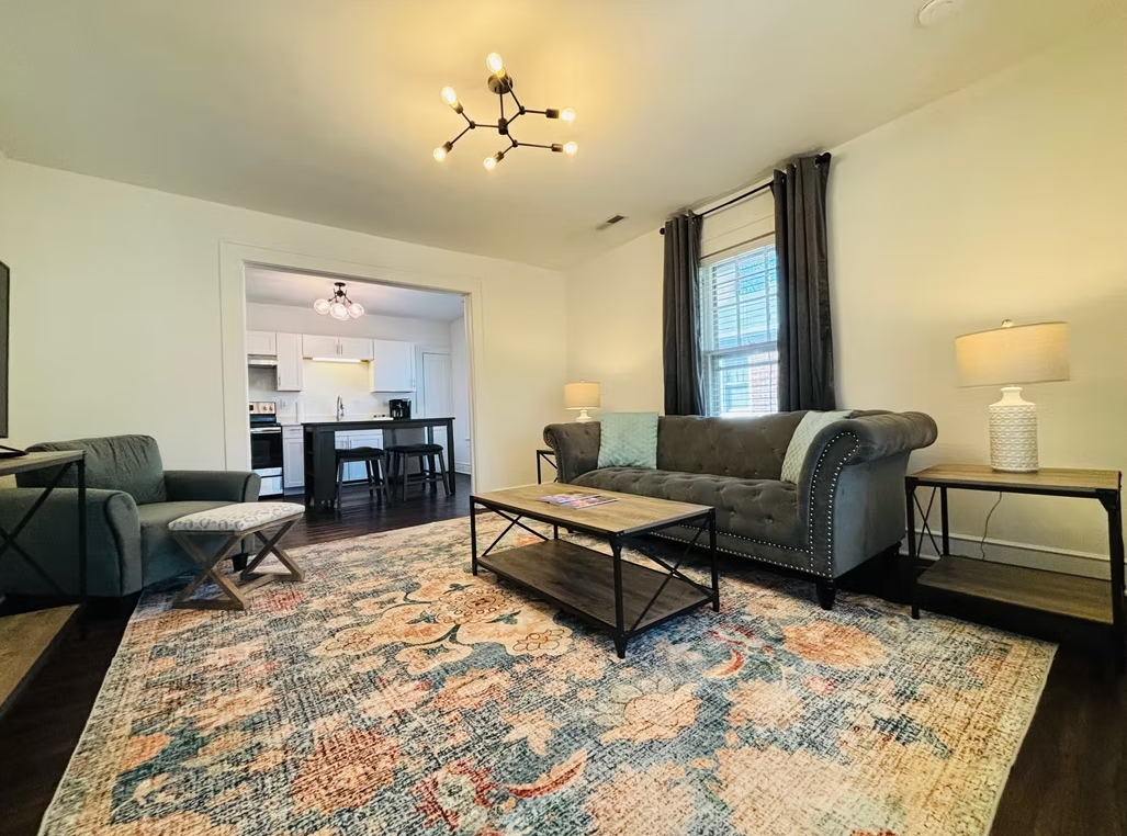 2104 Park Rd #3 - Photo 2 of 11
