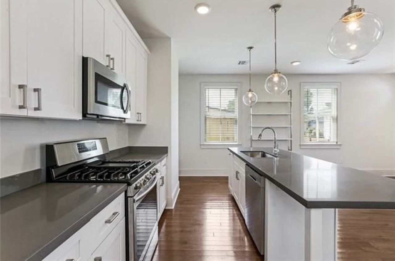 1908 Washington Ave #NA - Photo 3 of 16