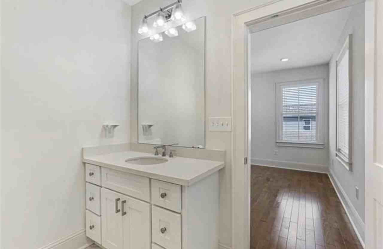 1908 Washington Ave #NA - Photo 7 of 16
