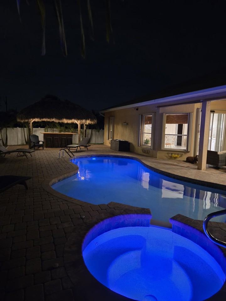 1305 Sw 11th Pl #NA - Photo 2 of 19