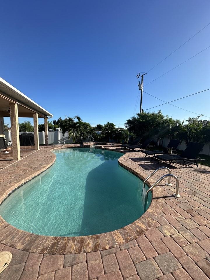 1305 Sw 11th Pl #NA - Photo 5 of 19