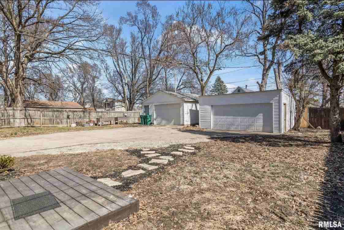 1144 N 3rd St #NA - Photo 2 of 17