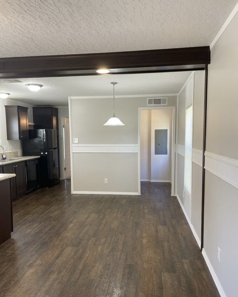 25 Ne 17th St #NA - Photo 2 of 15
