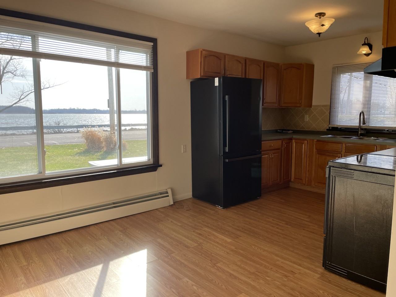 3055 Edgemere Dr #NA - Photo 4 of 10