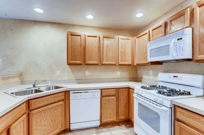 1011 Sonoma Cir #I - Photo 7 of 21