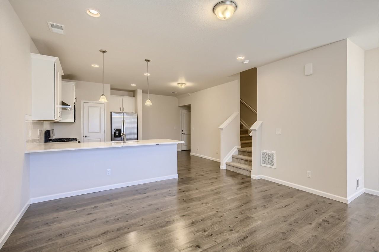 679 Stonebridge Dr - Photo 6 of 29