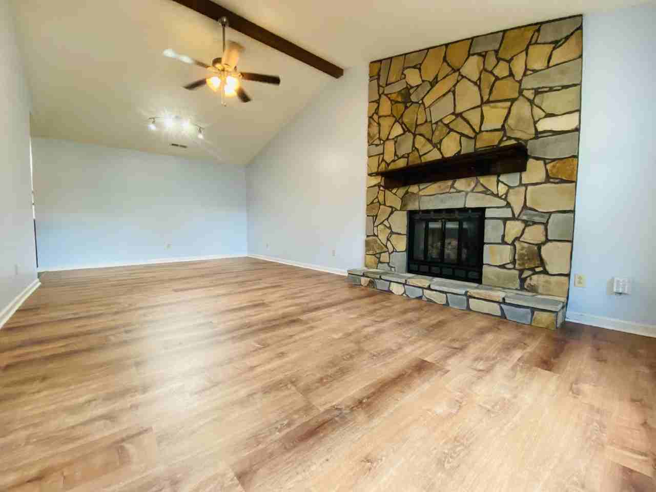 212 S Elton Cir - Photo 5 of 17