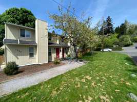 featured image of 1200 18th St #2