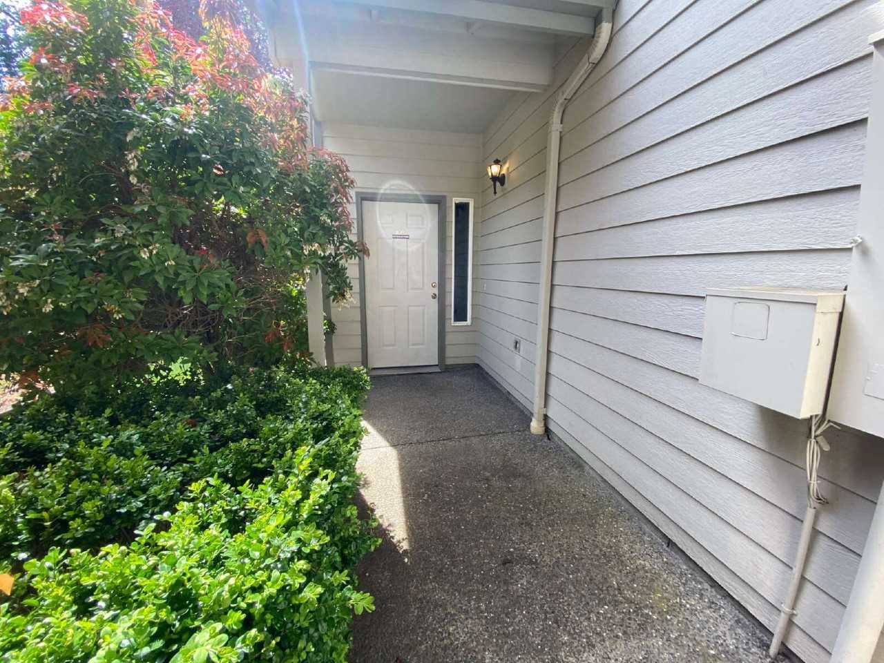 2612 Kentucky St #102 - Photo 3 of 17