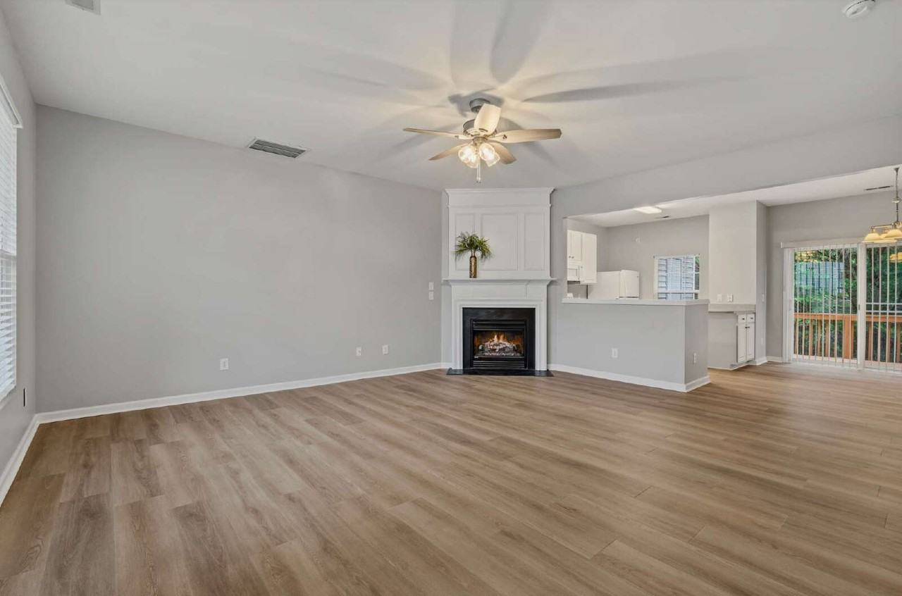 8515 Mount Valley Ln - Photo 7 of 30