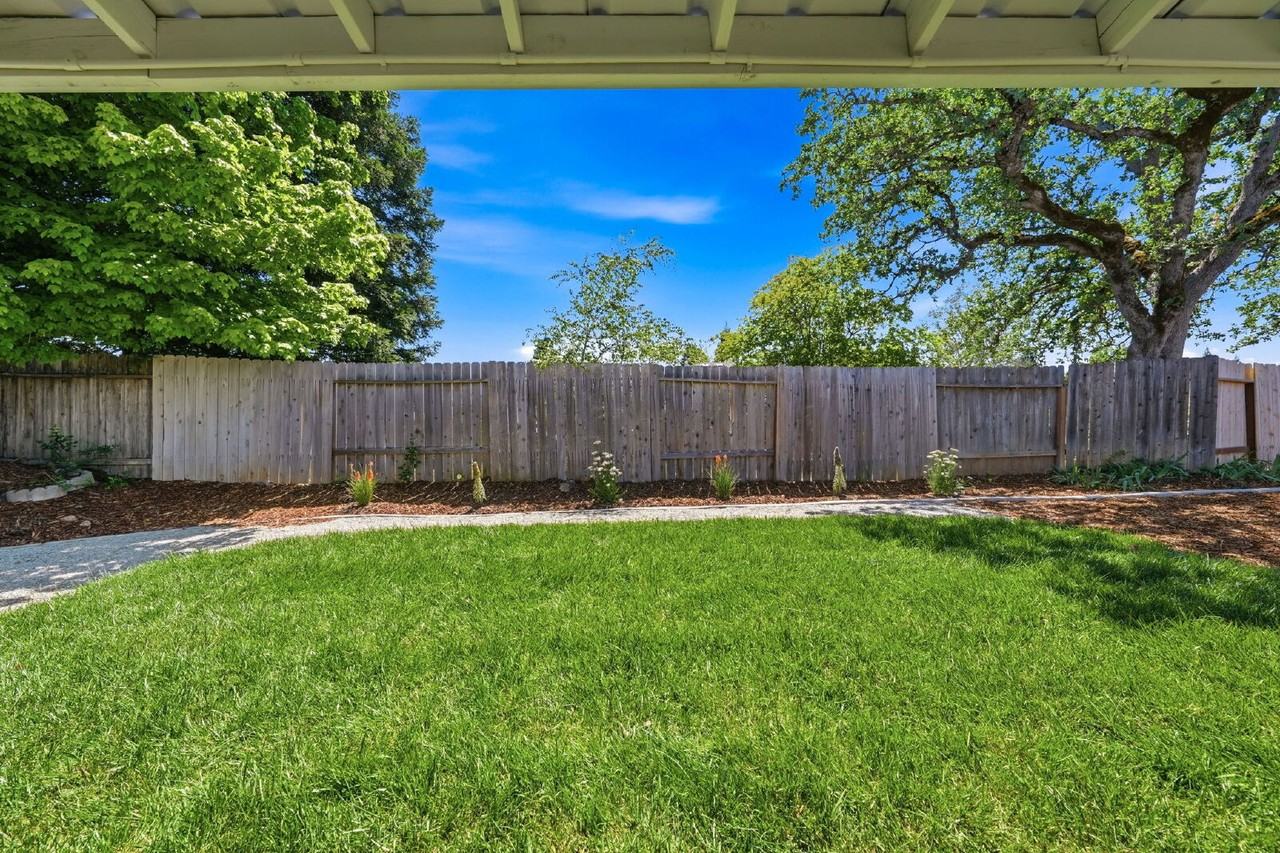 6245 Gold Hills Ct - Photo 7 of 14