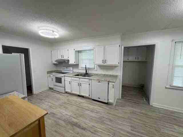 101 Cambridge Rd - Photo 4 of 18