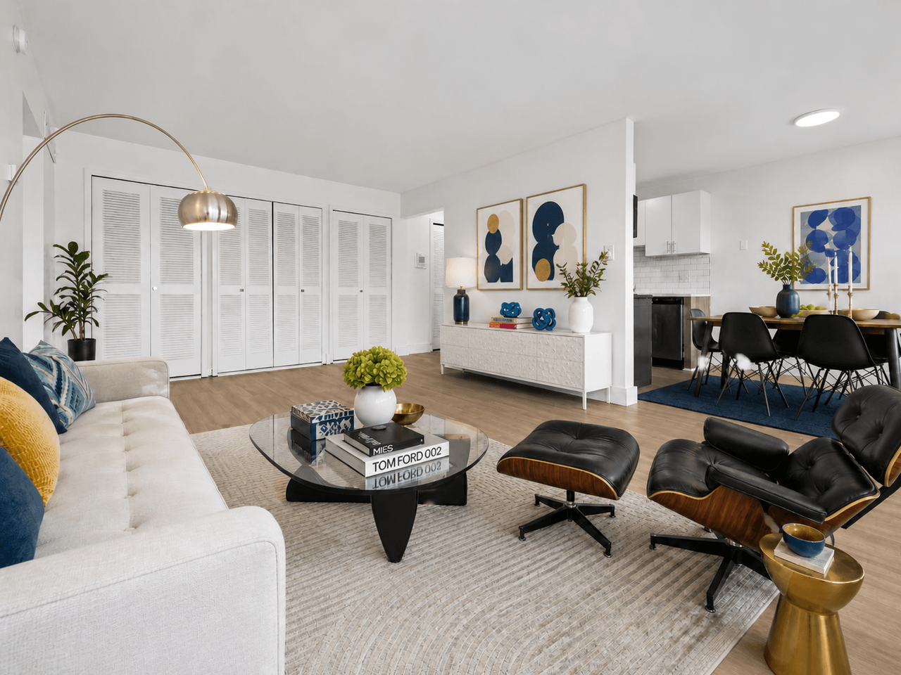 Bloomfield Square Apartments - Photo 4 of 33