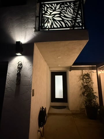 983 Hawaii Ave - Photo 2 of 17