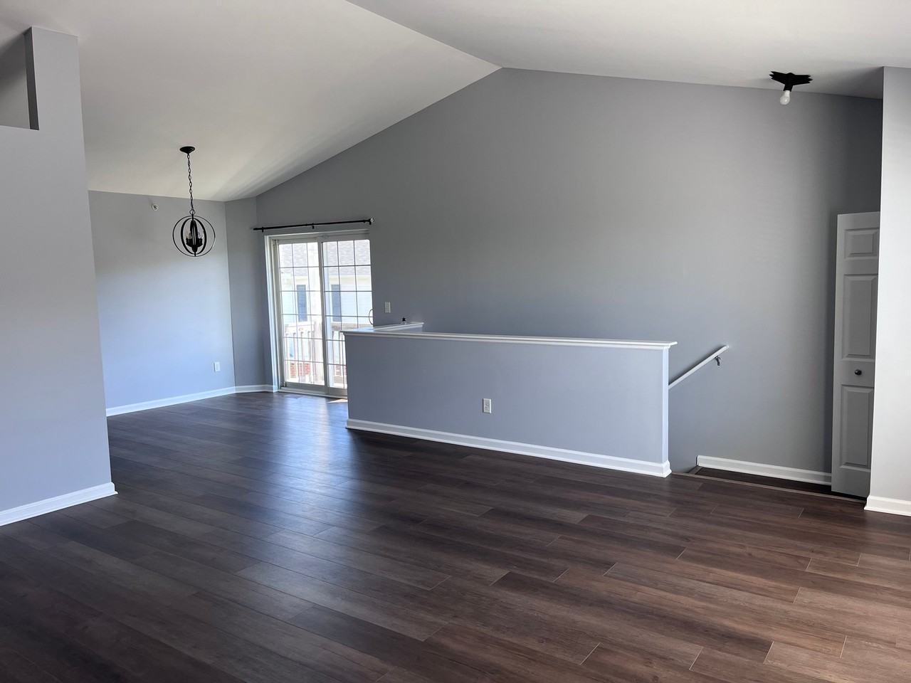 2604 Riversedge Dr - Photo 4 of 25