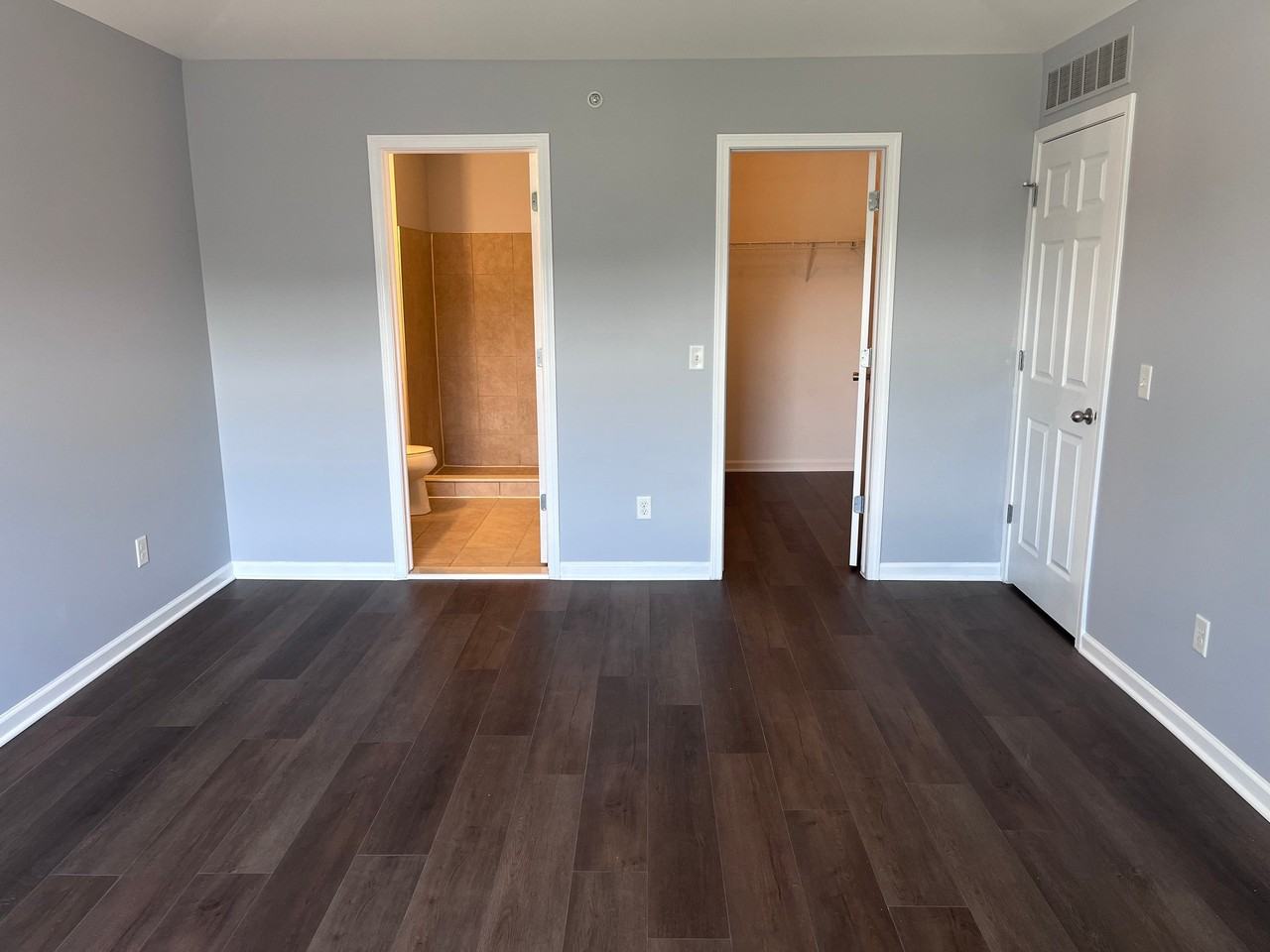 2604 Riversedge Dr - Photo 7 of 25