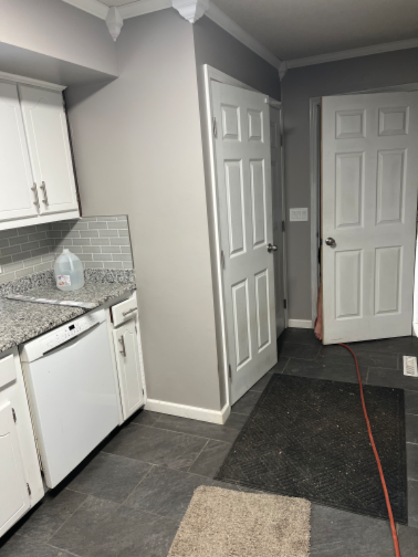 1029 David Ct - Photo 5 of 22