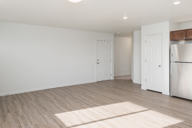 6331 Main St #B - Photo 6 of 12