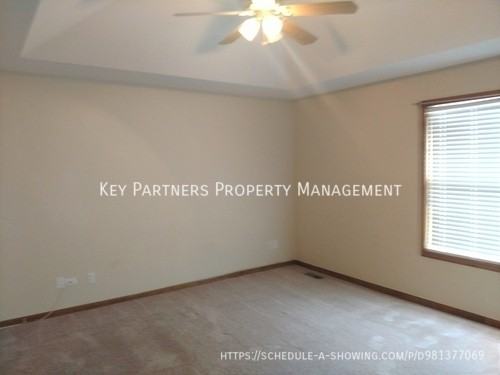501 Kindred Dr - Photo 7 of 13