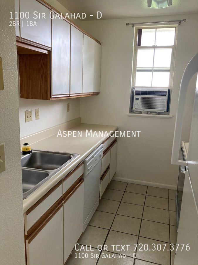 1100 Sir Galahad Dr #D - Photo 2 of 12