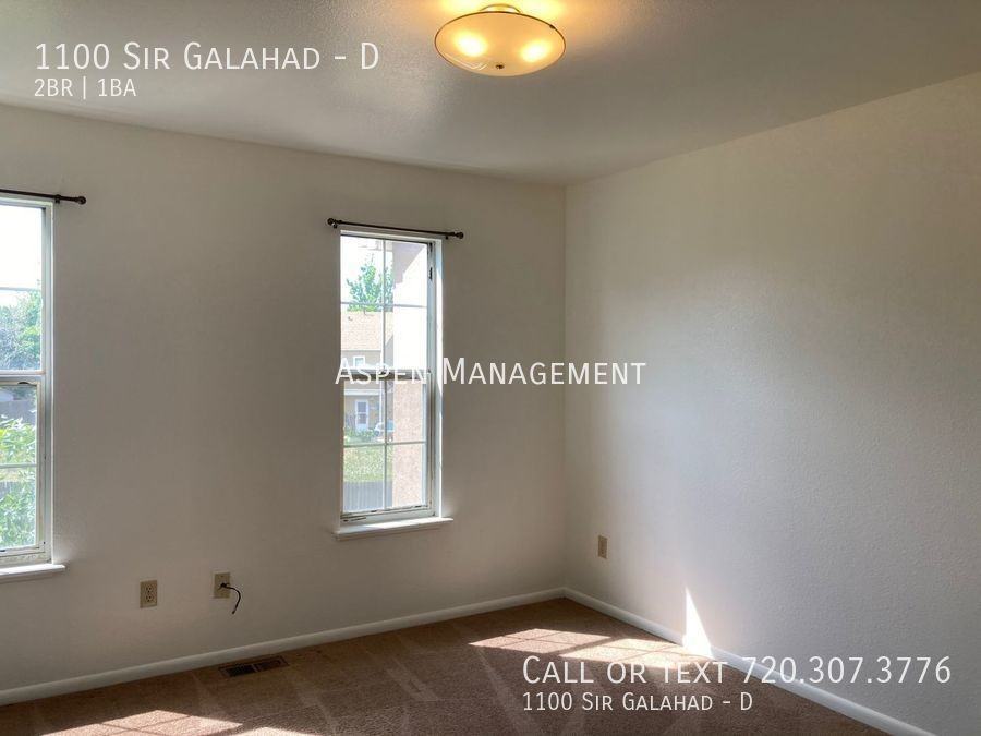 1100 Sir Galahad Dr #D - Photo 4 of 12